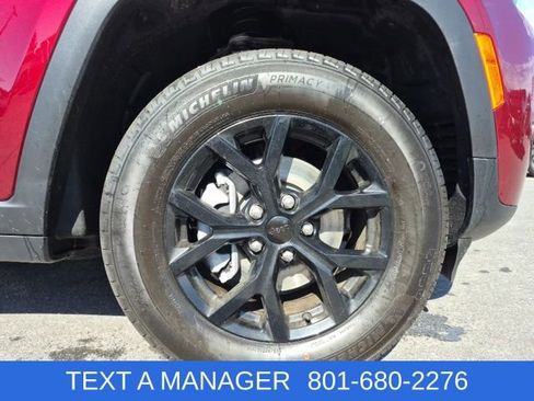 New 2026 Jeep Grand Cherokee Altitude image 6