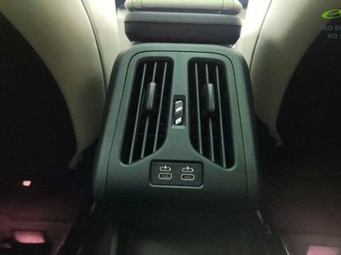 Used 2026 BMW X2 xDrive28i AWD/4WD image 38