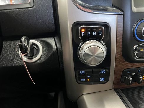 Used 2017 RAM 1500 Laramie AWD/4WD image 15