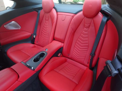 Used 2024 Maserati GranTurismo Trofeo AWD/4WD image 12