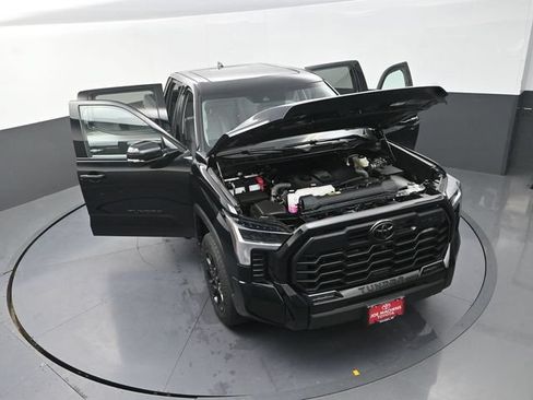 Used 2024 Toyota Tundra Limited w/ TRD Off-Road Package AWD/4WD image 39