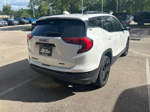 Used 2020 GMC Terrain SLT w/ Preferred Package AWD/4WD image 9