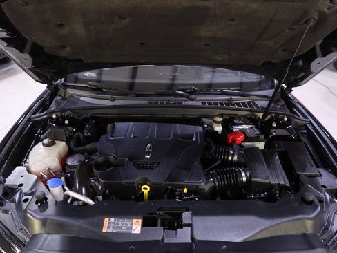 Used 2018 Lincoln Continental Reserve image 9