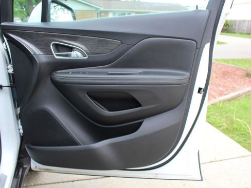 Used 2016 Buick Encore Convenience FWD image 35