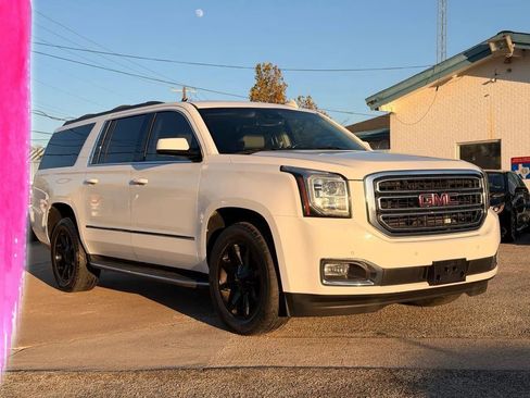 Used 2017 GMC Yukon XL SLT w/ HD Trailering Package image 1