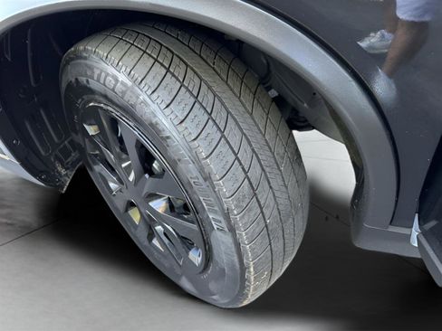 Used 2018 Nissan Rogue S image 28