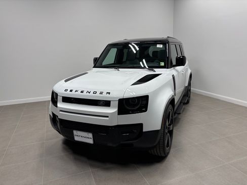Used 2026 Land Rover Defender 110 S AWD/4WD image 2