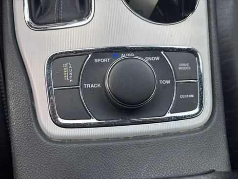 Used 2018 Jeep Grand Cherokee SRT w/ Trailer Tow Group IV AWD/4WD image 24