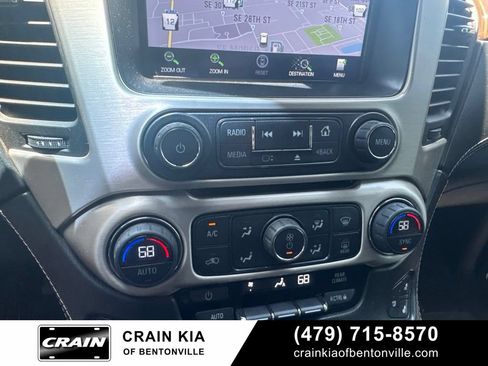 Used 2015 GMC Yukon Denali w/ Premium Package AWD/4WD image 26