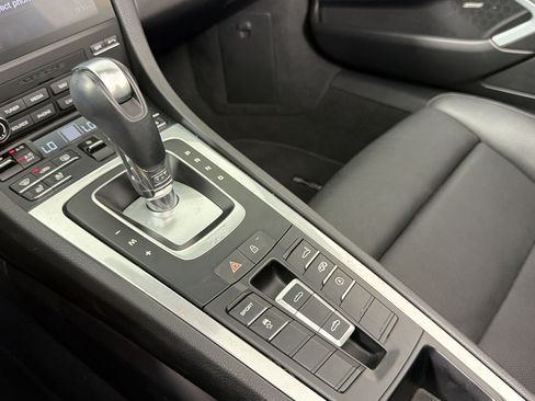 Certified 2024 Porsche 718 Boxster RWD image 14