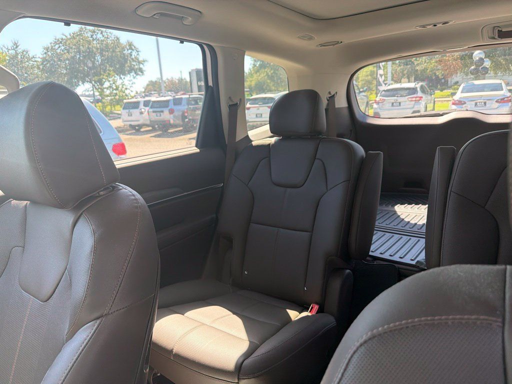 Used 2022 Kia Telluride SX FWD image 11