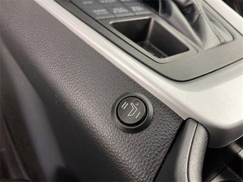 Used 2022 Toyota RAV4 LE image 23