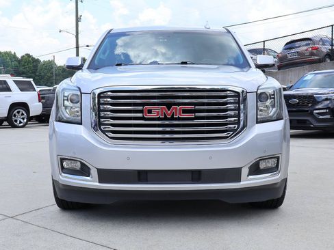Used 2016 GMC Yukon XL SLT w/ Premium Edition RWD image 10