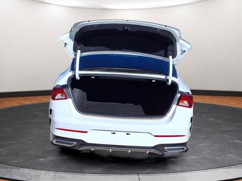 Used 2023 Kia K5 GT-Line image 15