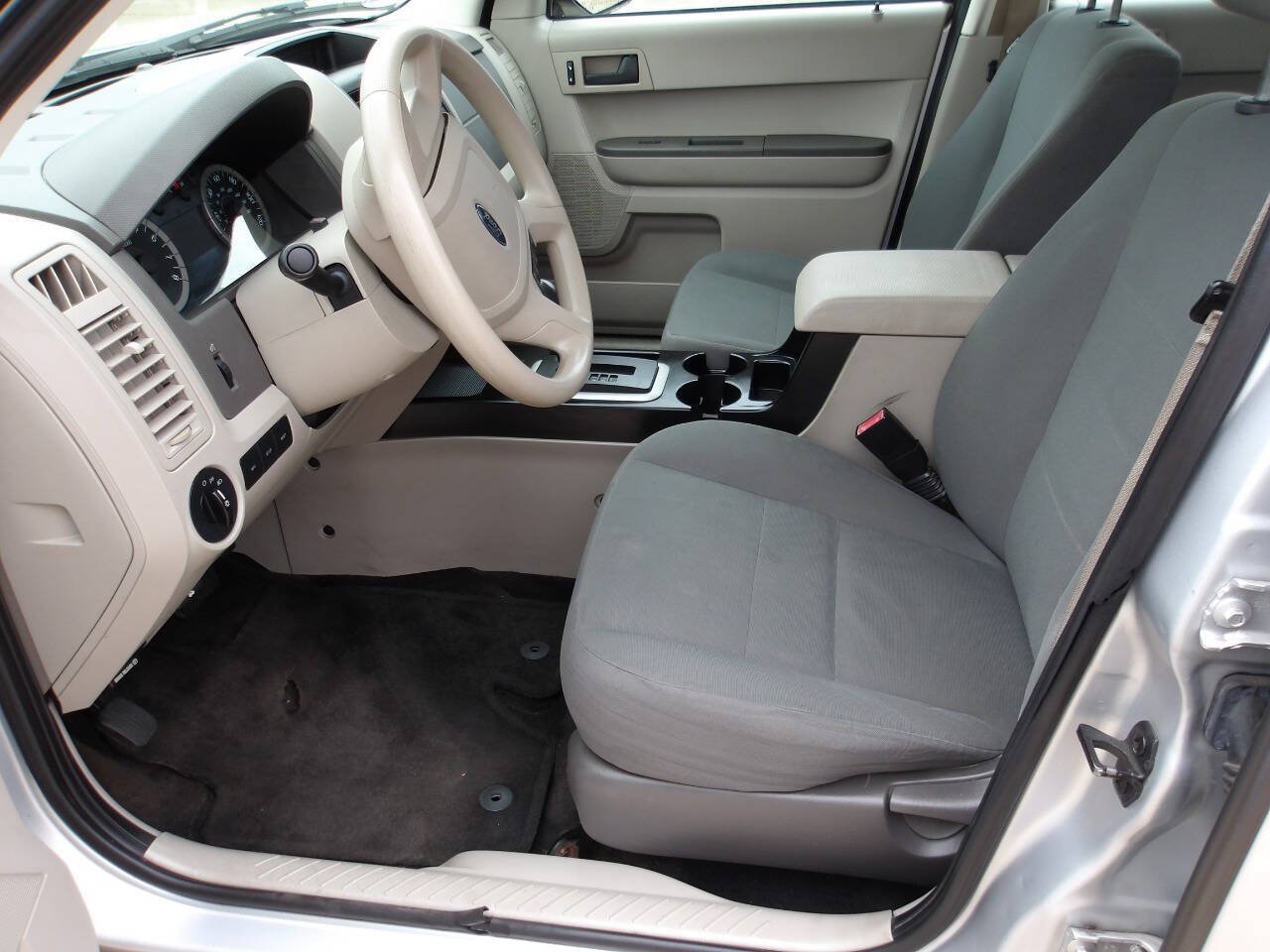 Used 2012 Ford Escape XLS FWD image 5