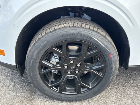 New 2026 Ford Maverick XLT w/ XLT Luxury Package image 23