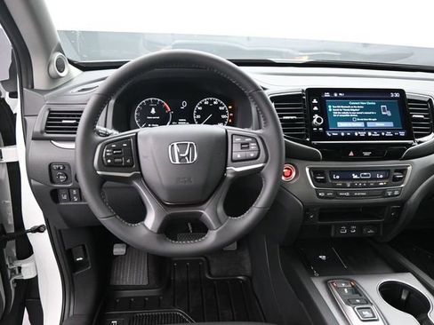Used 2025 Honda Ridgeline RTL image 11