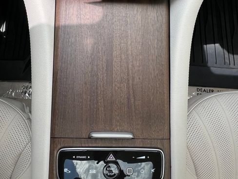 Used 2022 Mercedes-Benz EQS 580 4MATIC Sedan image 41