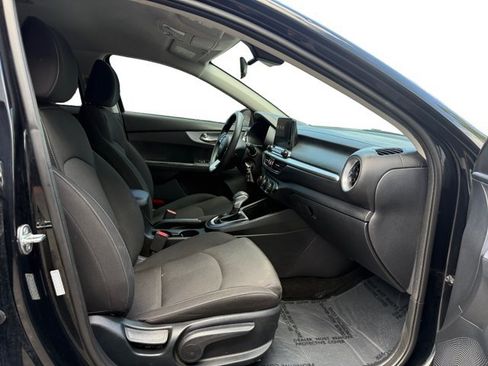 Used 2024 Kia Forte LX FWD image 12