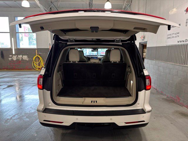 Used 2019 Lincoln Navigator Reserve w/ Cargo Package AWD/4WD image 14