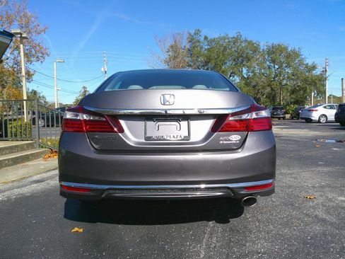 Used 2017 Honda Accord LX image 6