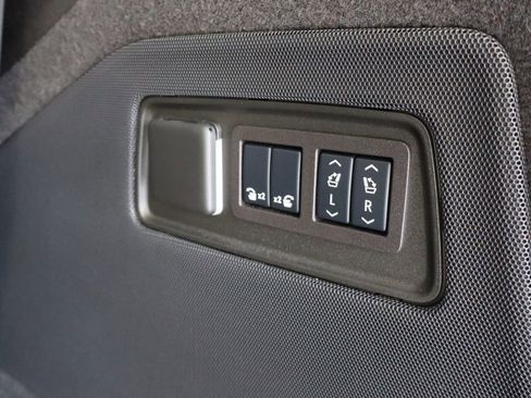 Used 2024 Cadillac Escalade Sport w/ Touring Package AWD/4WD image 35