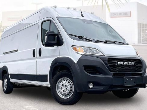 Used 2025 RAM ProMaster 3500 w/ Convenience Group FWD image 1