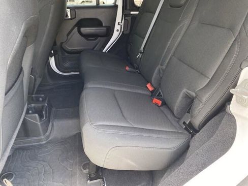 Certified 2022 Jeep Wrangler Unlimited Sport image 35