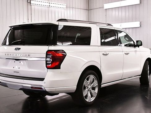 Used 2024 Ford Expedition Max Platinum image 7