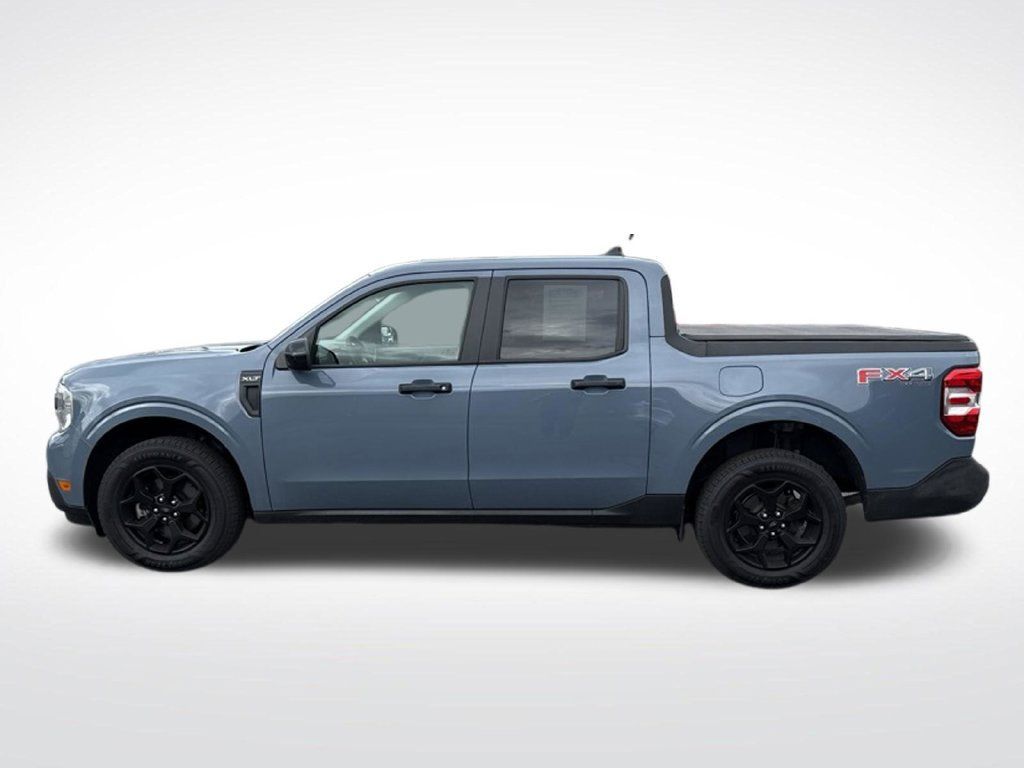 Used 2024 Ford Maverick XLT AWD/4WD image 3