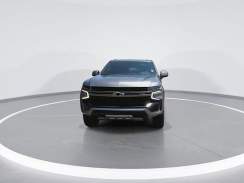 Used 2022 Chevrolet Tahoe Z71 w/ Luxury Package AWD/4WD image 3