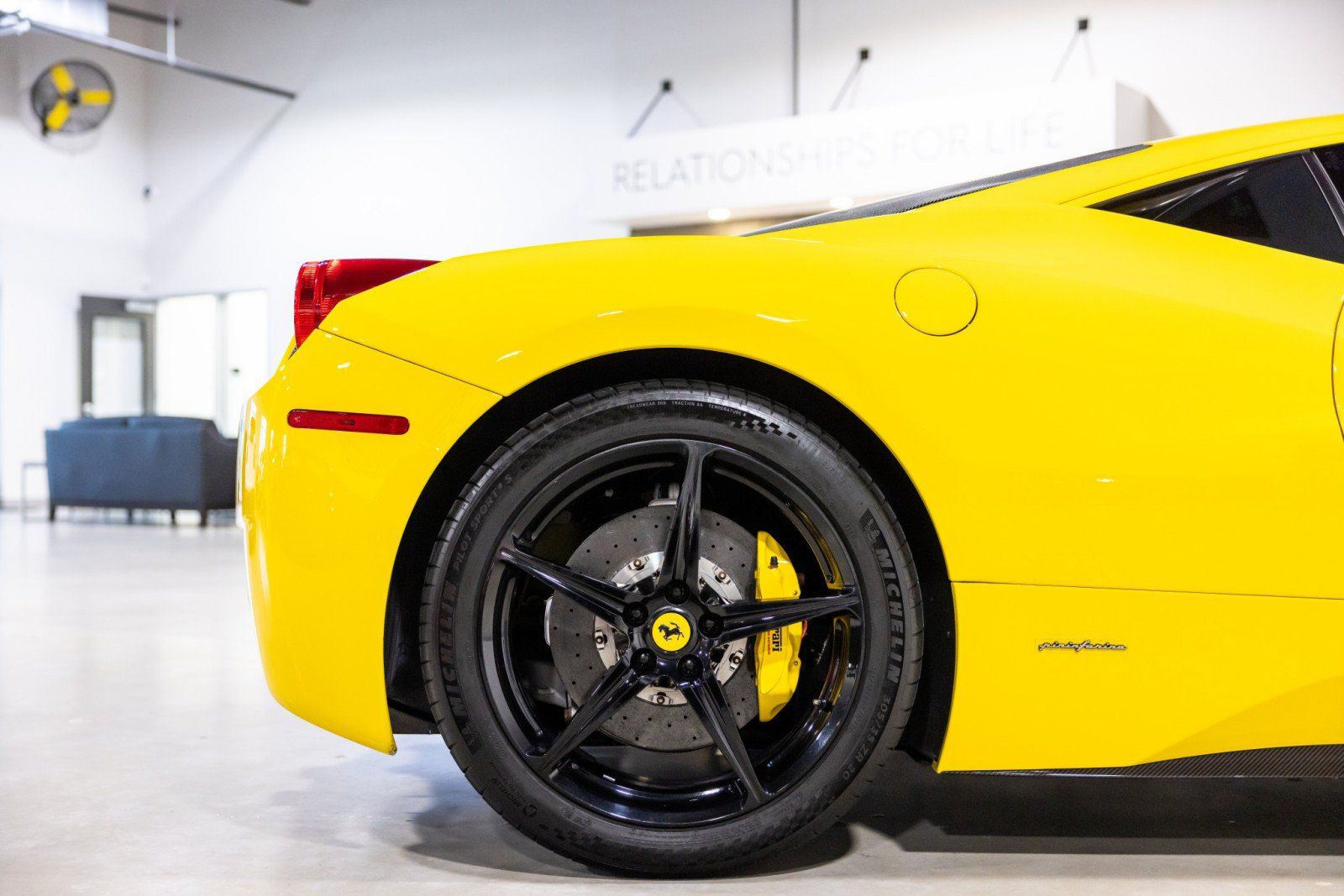 Used 2011 Ferrari 458 Italia Coupe RWD image 26