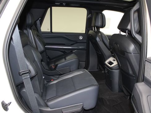 New 2025 Lincoln Navigator Reserve w/ Jet Appearance Package image 35