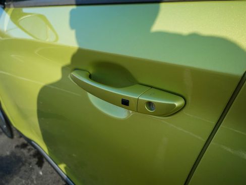 Used 2020 Hyundai Kona Limited image 9