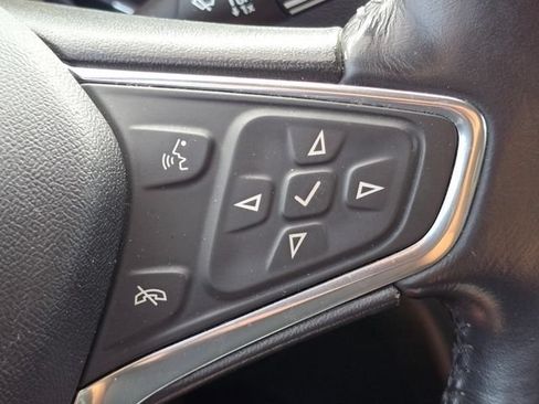 Used 2019 Chevrolet Equinox LT AWD/4WD image 18