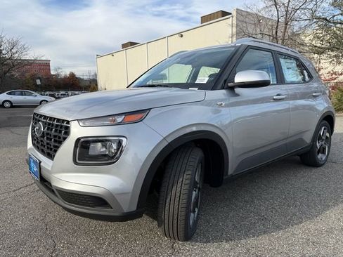 New 2026 Hyundai Venue SEL image 3