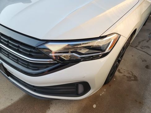 Used 2023 Volkswagen Jetta Sport FWD image 8