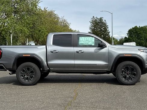 New 2025 GMC Canyon Elevation w/ Convenience Package image 3