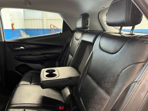 Used 2023 Chevrolet Bolt LT w/ Infotainment Package FWD image 18