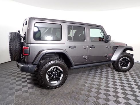 Used 2018 Jeep Wrangler Unlimited Rubicon w/ Dual Top Group AWD/4WD image 18