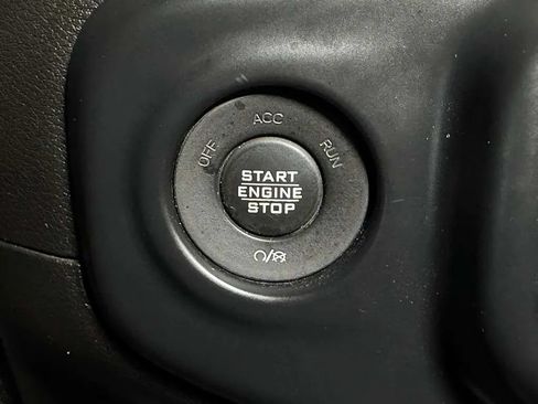 Used 2018 Jeep Wrangler Unlimited Sport S AWD/4WD image 29