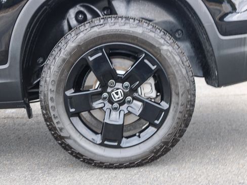 Certified 2025 Honda Ridgeline Black Edition image 10