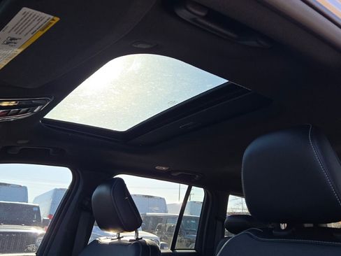 Used 2023 Jeep Grand Cherokee Altitude image 26