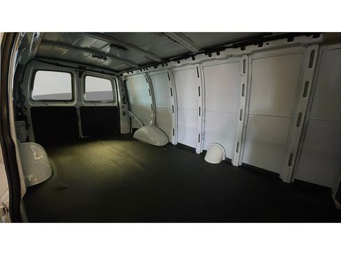 New 2025 GMC Savana 3500 Extended w/ Driver Convenience Package image 15