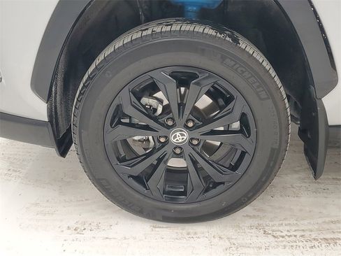 Used 2024 Toyota RAV4 XSE w/ Weather Package image 8