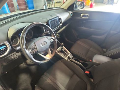 Used 2020 Hyundai Venue SEL w/ Convenience + Premium Package FWD image 31