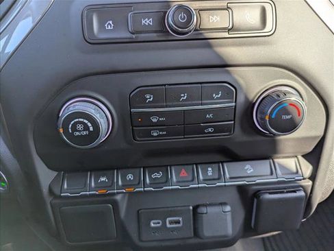 Used 2022 Chevrolet Silverado 1500 Custom Trail Boss image 20