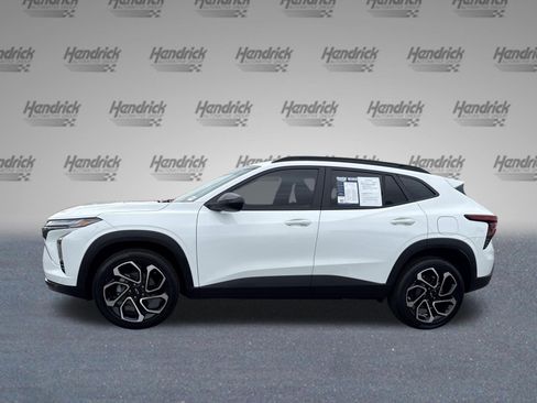 Used 2025 Chevrolet Trax RS w/ Driver Confidence Package FWD image 7