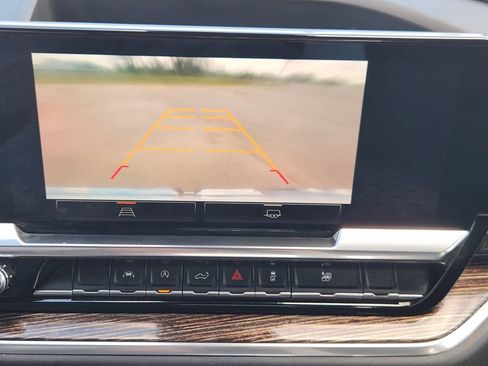 Used 2023 GMC Sierra 1500 Elevation image 18