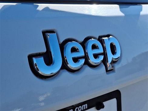 Used 2014 Jeep Grand Cherokee Limited image 31